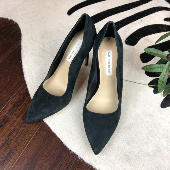 Saks Fifth Avenue Shoes - SAKS FIFTH AVENUE Karlie Velvet High Heel Pump 7